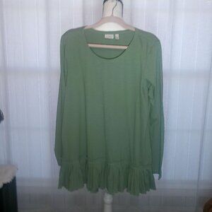 LOGO BY LORI GOLDSTEIN Long Sleeve Scoop Neck Green Tunic with Ruffle L